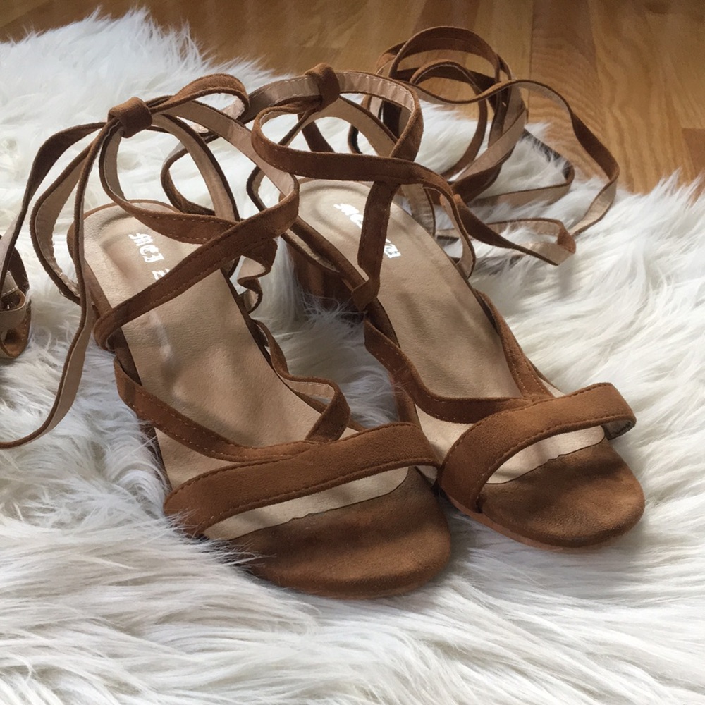 Strapy wrap-up block heeled sandals